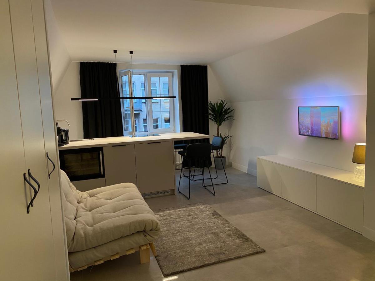 Apartament West - Targ Rybny Appartamento Danzica Esterno foto